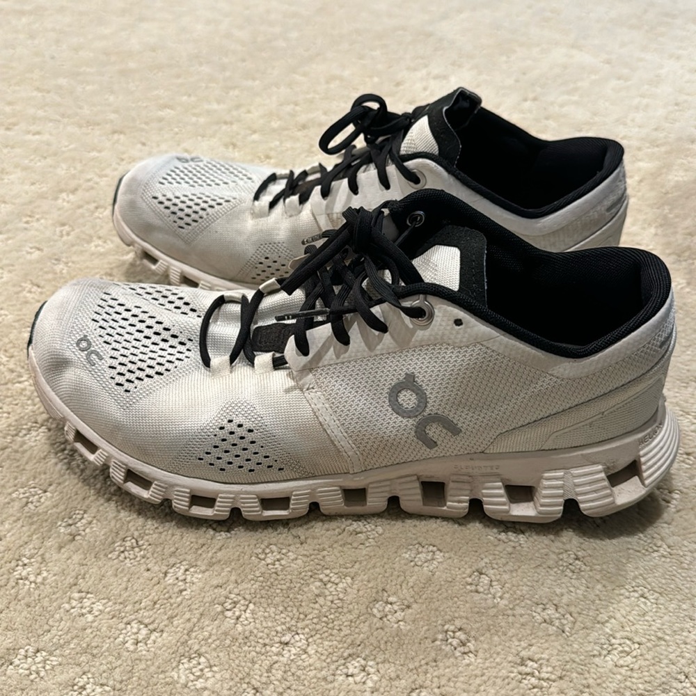 On Cloud X Sneaker - Women’s 9